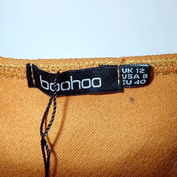 ✨New✨ Boohoo Gia Off the Shoulder Sleeve Detail Midi Dress in Amber size 12 - Picture 3 of 10